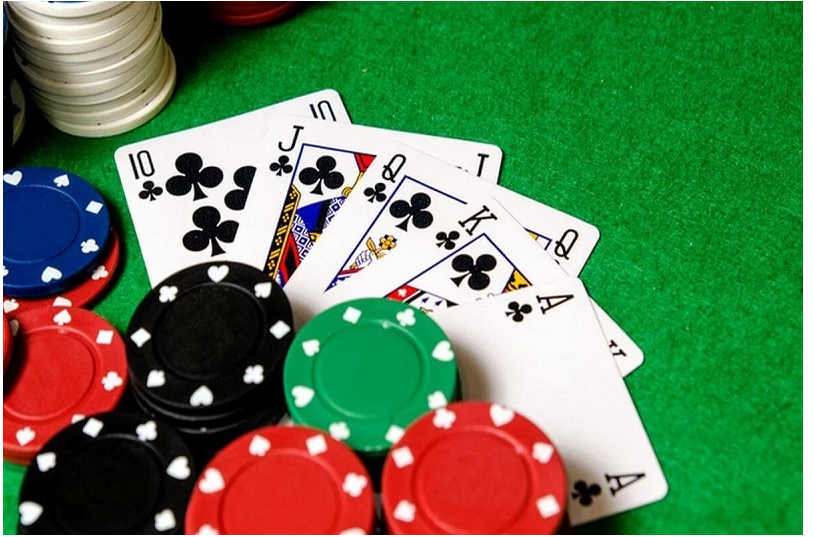 Cách chơi bài tố ba lá là kiểu chơi ba lá dựa trên Poker và bài tố